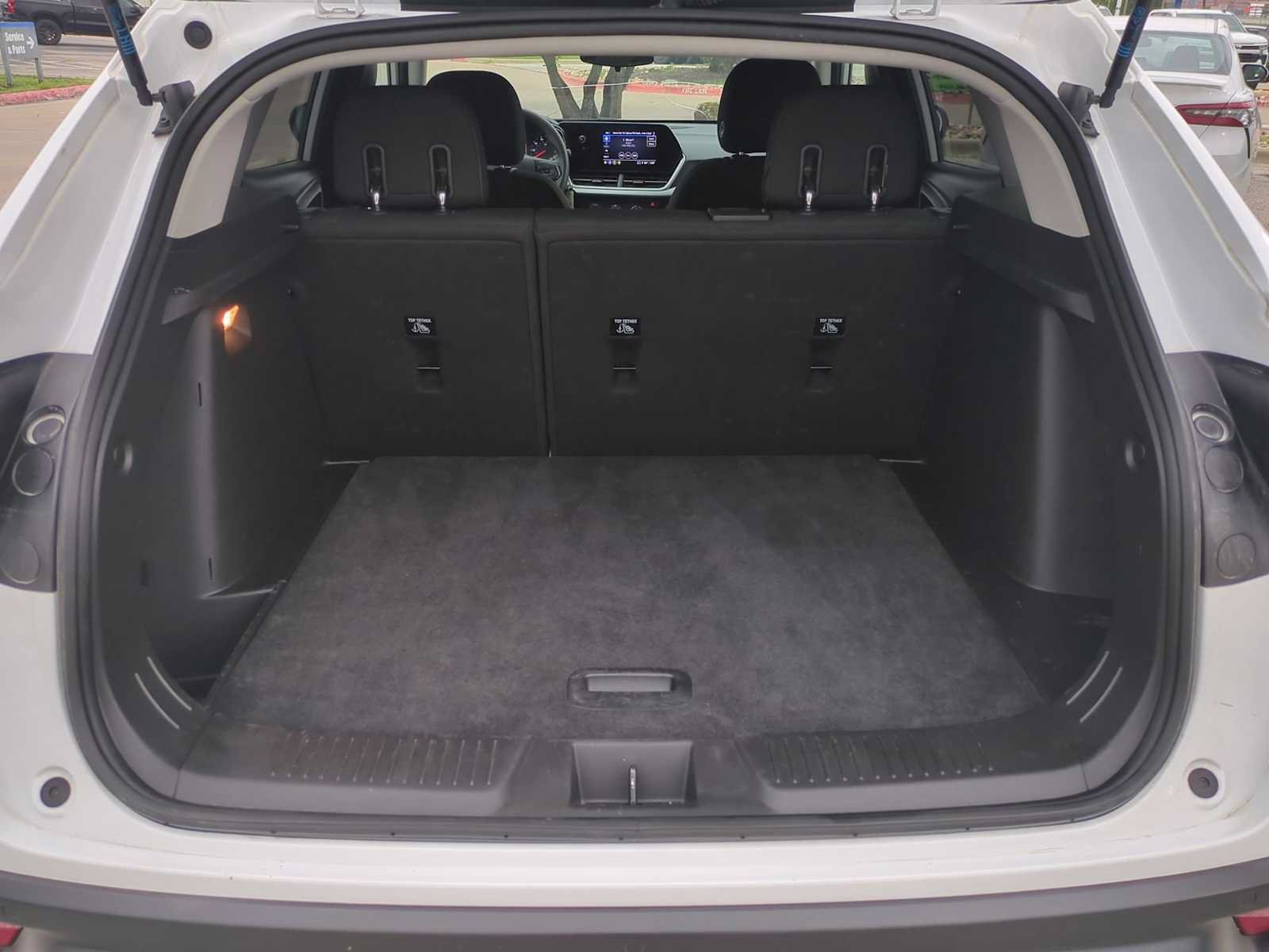 Used 2025 Chevrolet Trax LS w/ Driver Confidence Package FWD image 23