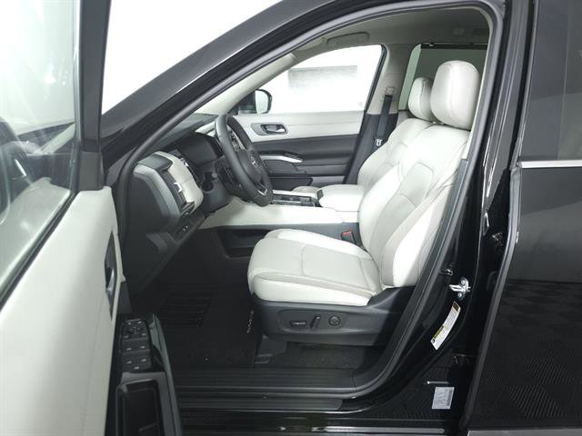 New 2025 Nissan Pathfinder SL AWD/4WD image 25