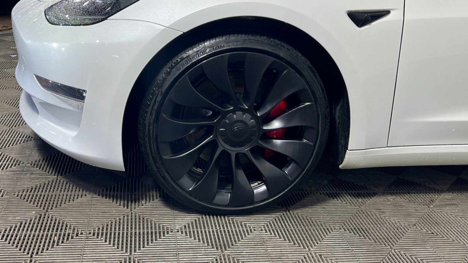 Used 2023 Tesla Model 3 Performance image 12