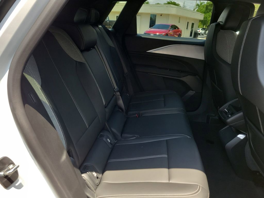 Used 2024 Cadillac Lyriq Tech w/ Driver Assist Package AWD/4WD image 24