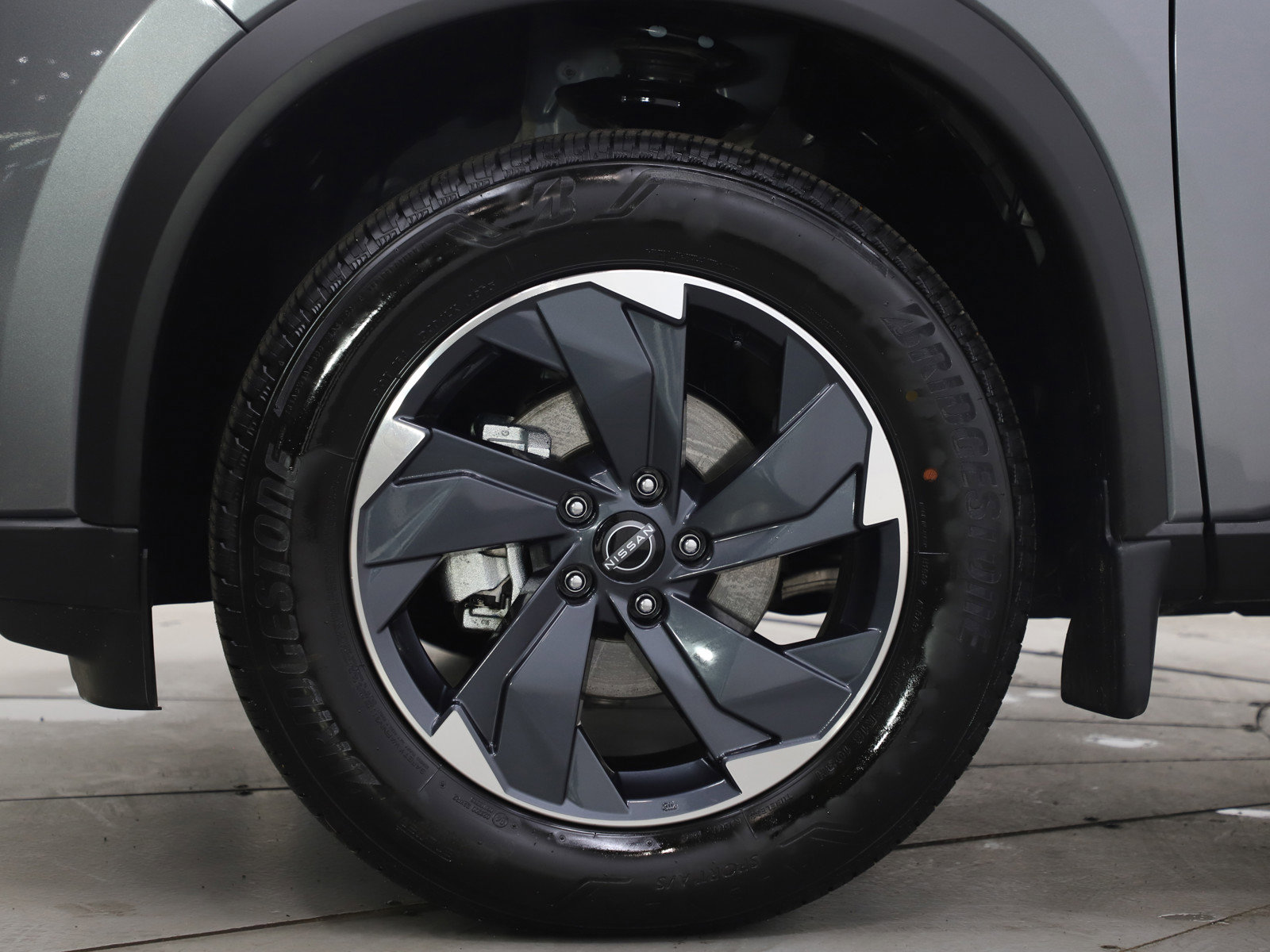 Used 2026 Nissan Rogue SV w/ SV Premium Package image 29