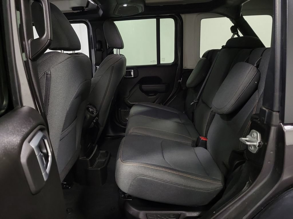 Used 2024 Jeep Wrangler Unlimited AWD/4WD image 24