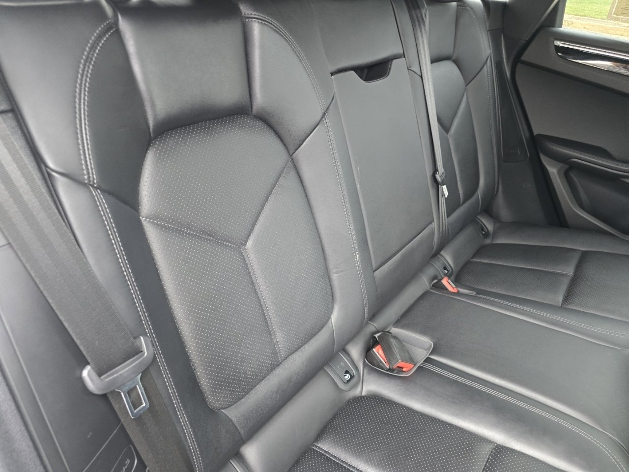 Used 2019 Porsche Macan image 20