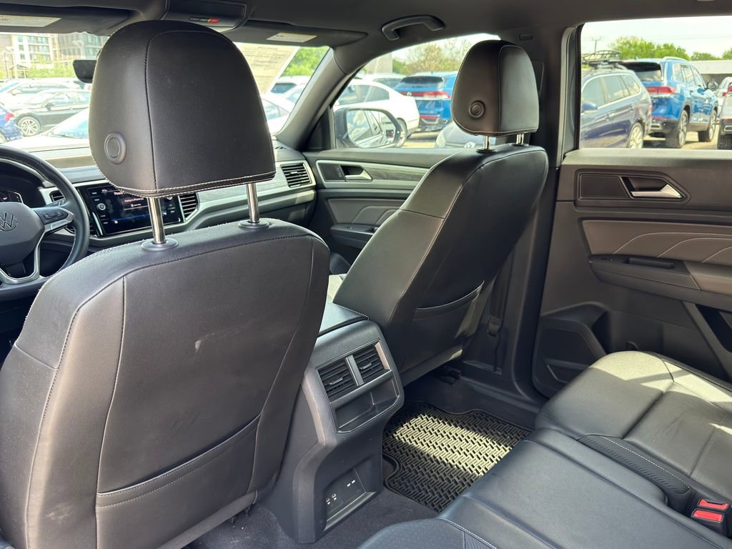 Used 2023 Volkswagen Atlas Cross Sport SE w/ Black Wheel Package image 24