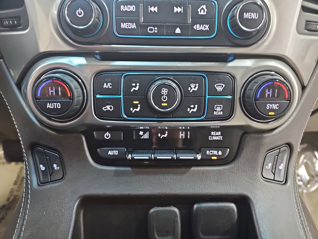 Used 2018 Chevrolet Suburban LT w/ Luxury Package image 21