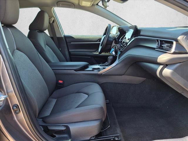 Used 2023 Toyota Camry LE FWD image 19