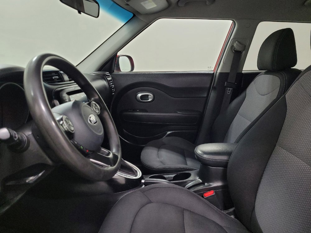 Used 2019 Kia Soul + FWD image 17