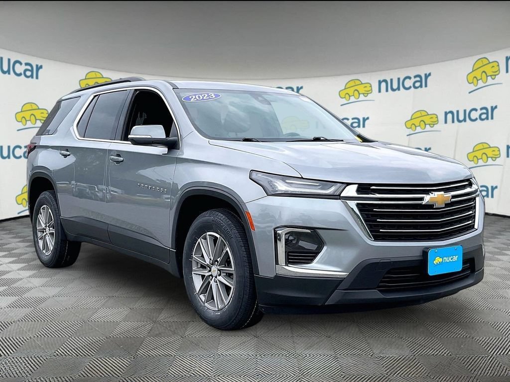 Used 2023 Chevrolet Traverse LT w/ LPO, Floor Liner Package AWD/4WD image 1