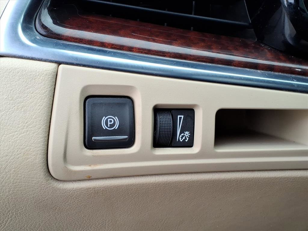 Used 2018 Cadillac XT5 Luxury w/ Driver Awareness Package image 27