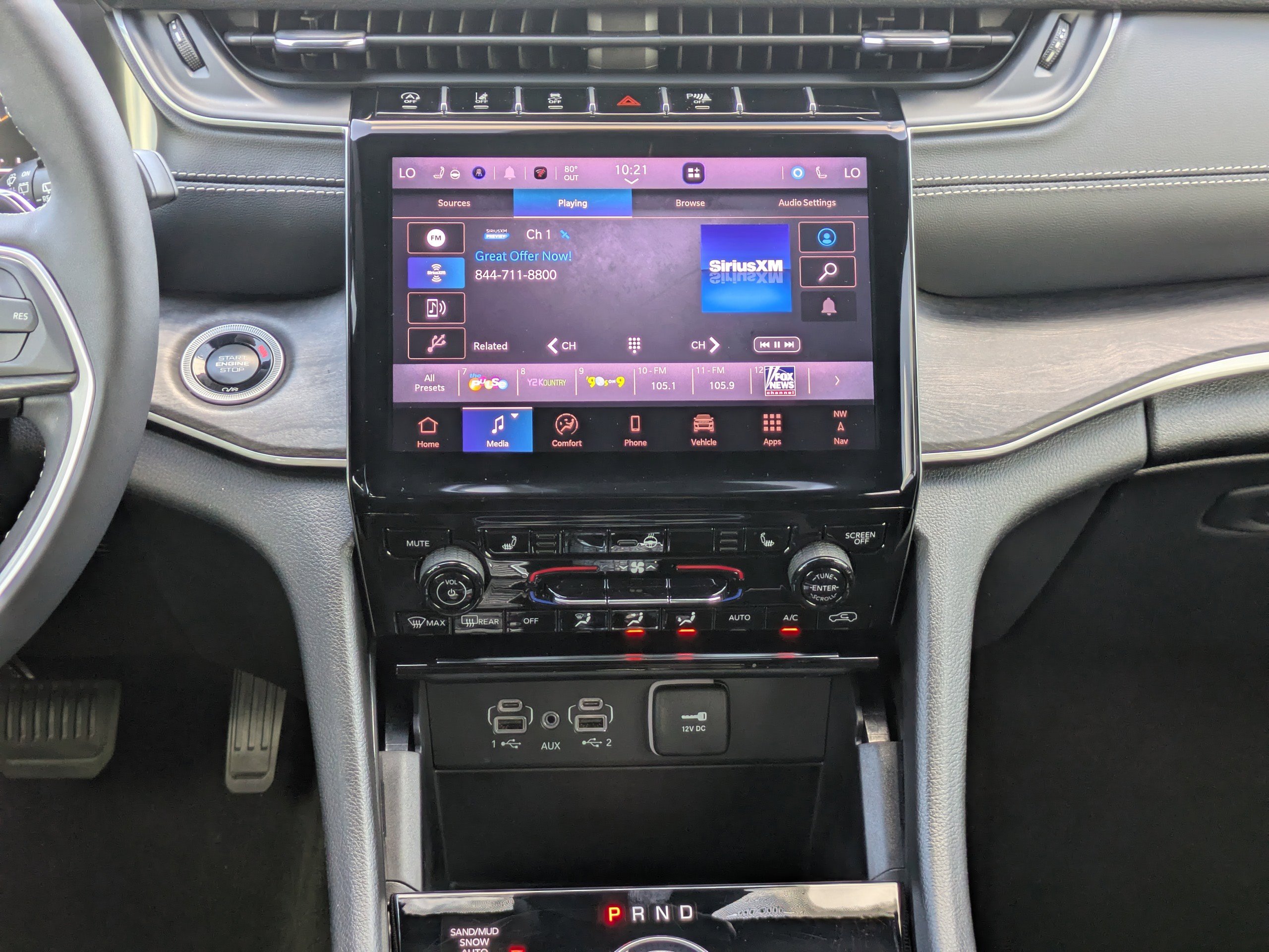 Used 2025 Jeep Grand Cherokee L Limited w/ Black Appearance Package AWD/4WD image 21