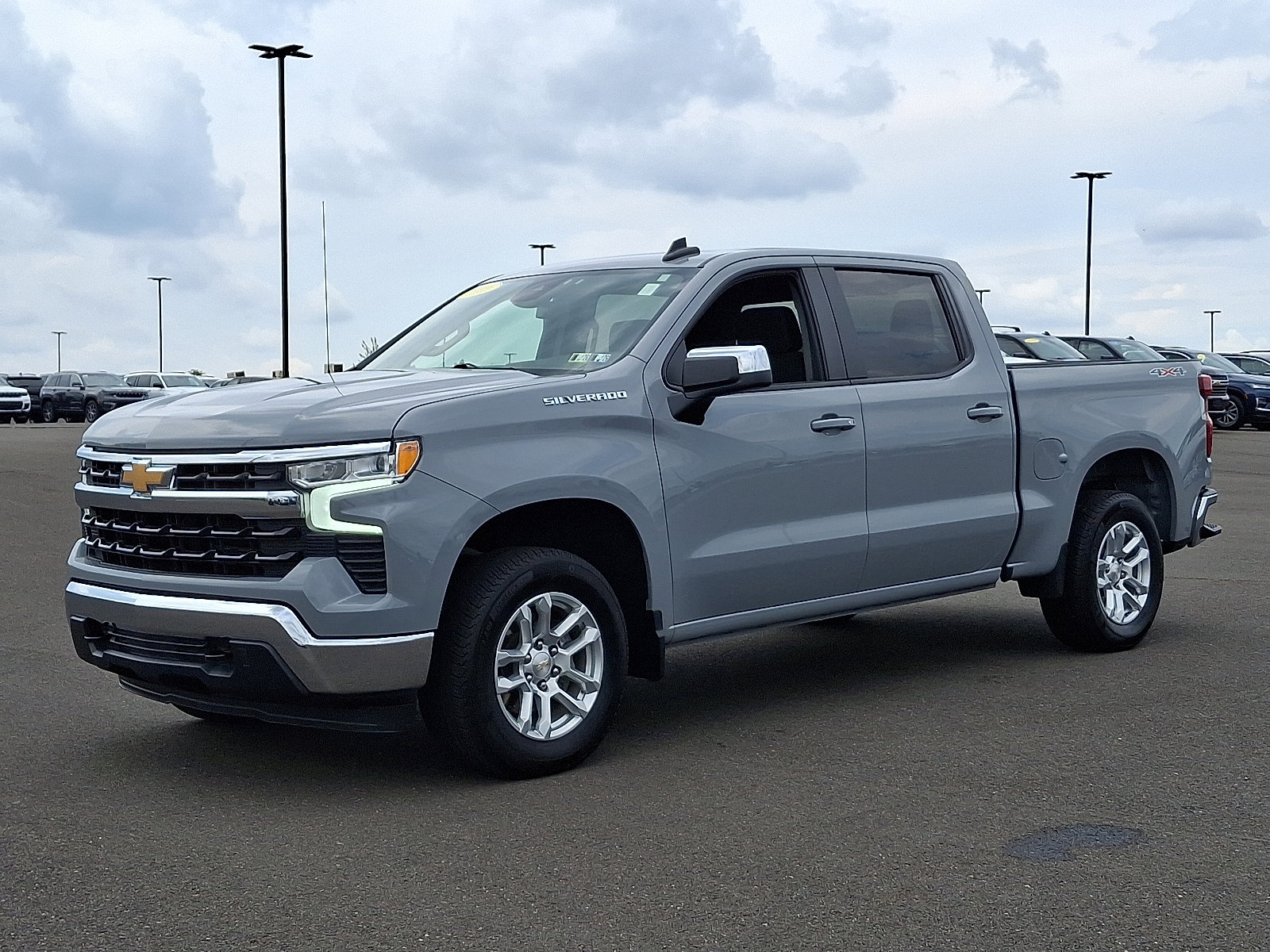 Certified 2024 Chevrolet Silverado 1500 LT image 3