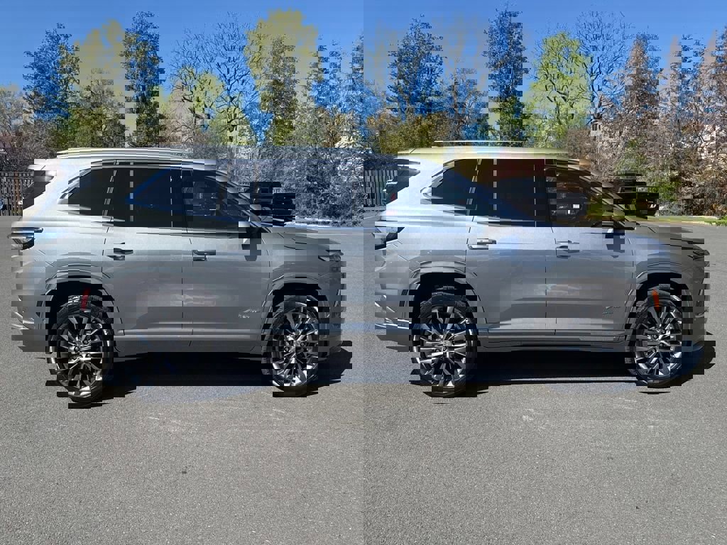 New 2026 Buick Enclave Avenir w/ Super Cruise Package image 8