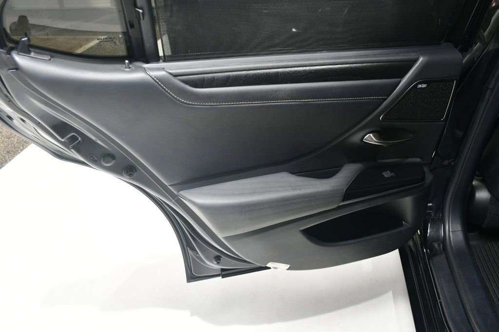 Used 2022 Lexus ES 350 Ultra Luxury image 24