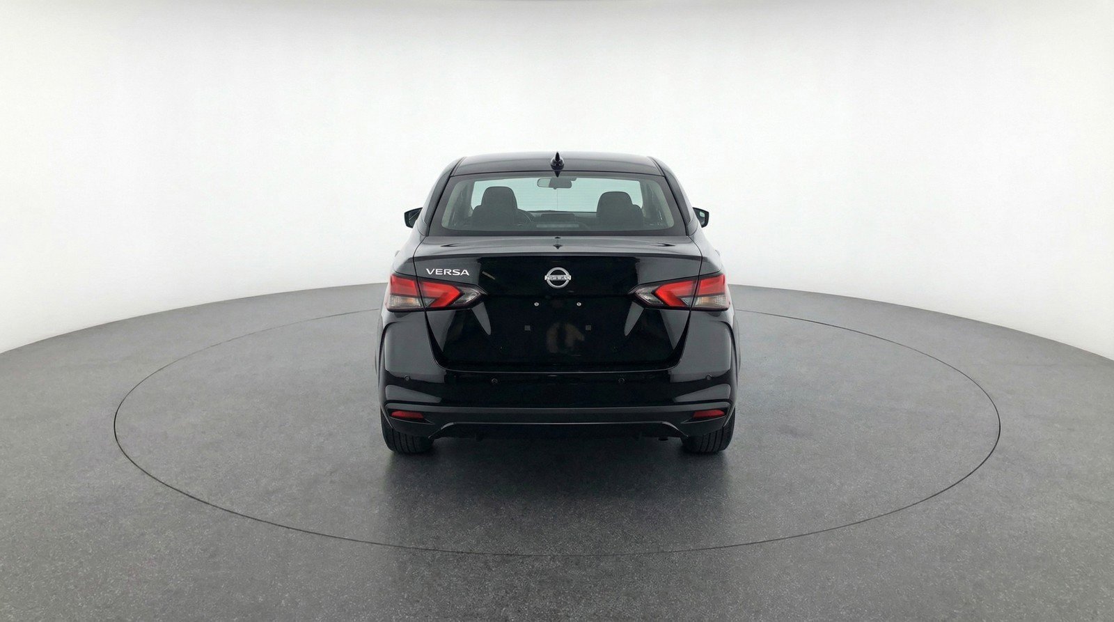 Used 2025 Nissan Versa SV FWD image 7
