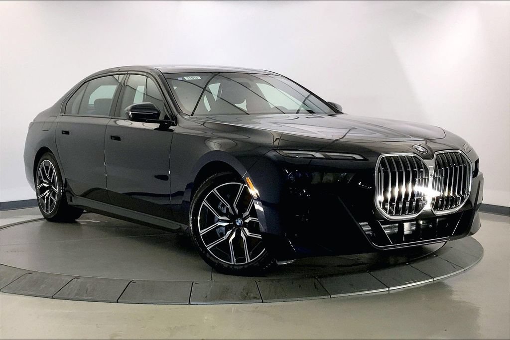 New 2026 BMW 740i xDrive