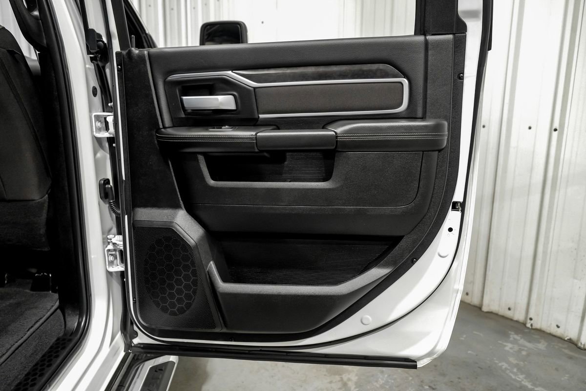 Used 2024 RAM 3500 Big Horn image 47