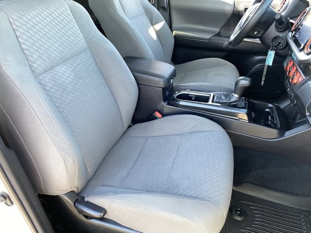 Used 2022 Toyota Tacoma SR5 RWD image 12