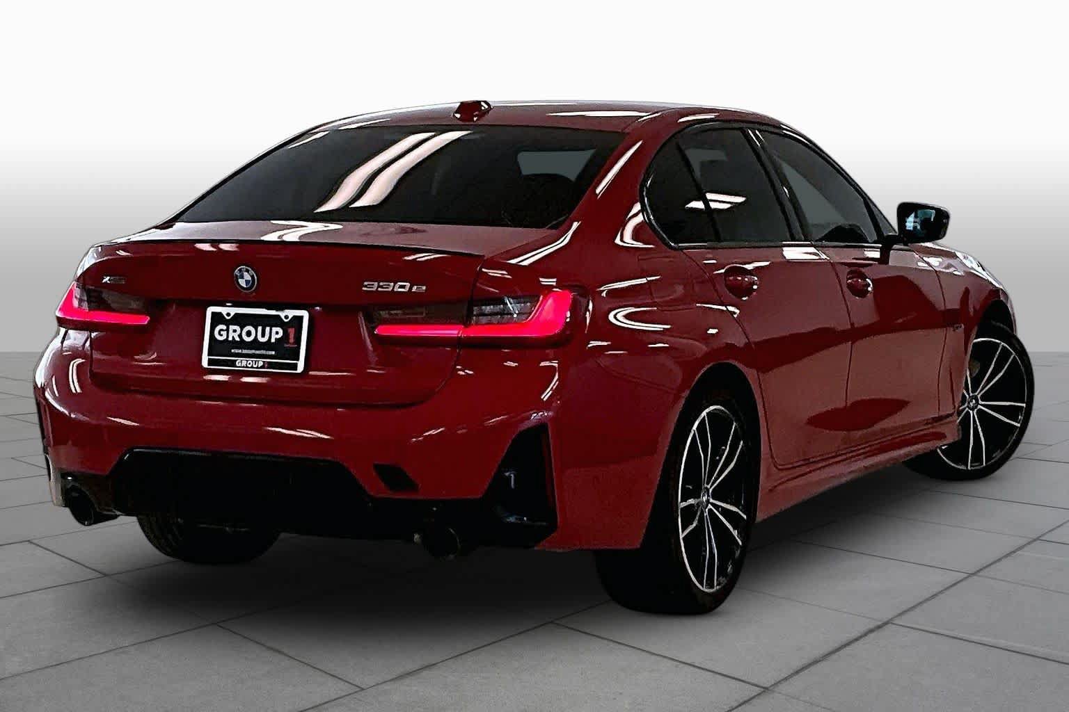 Used 2023 BMW 330e xDrive w/ M Sport Package AWD/4WD image 12