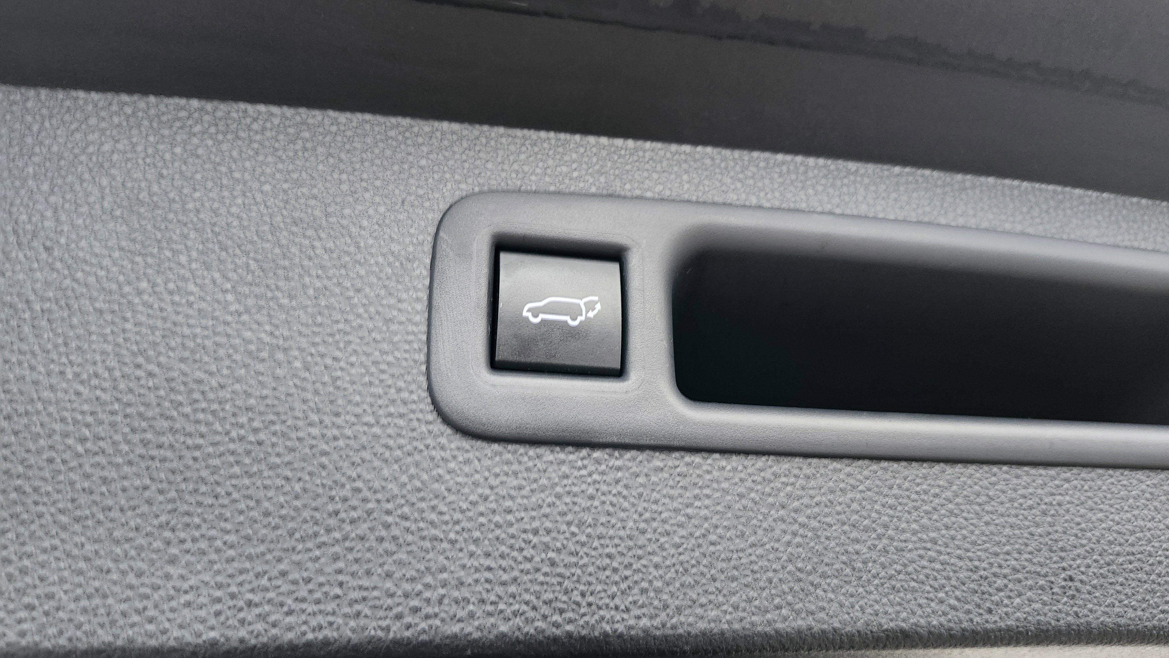 Used 2022 Toyota Highlander XLE image 26