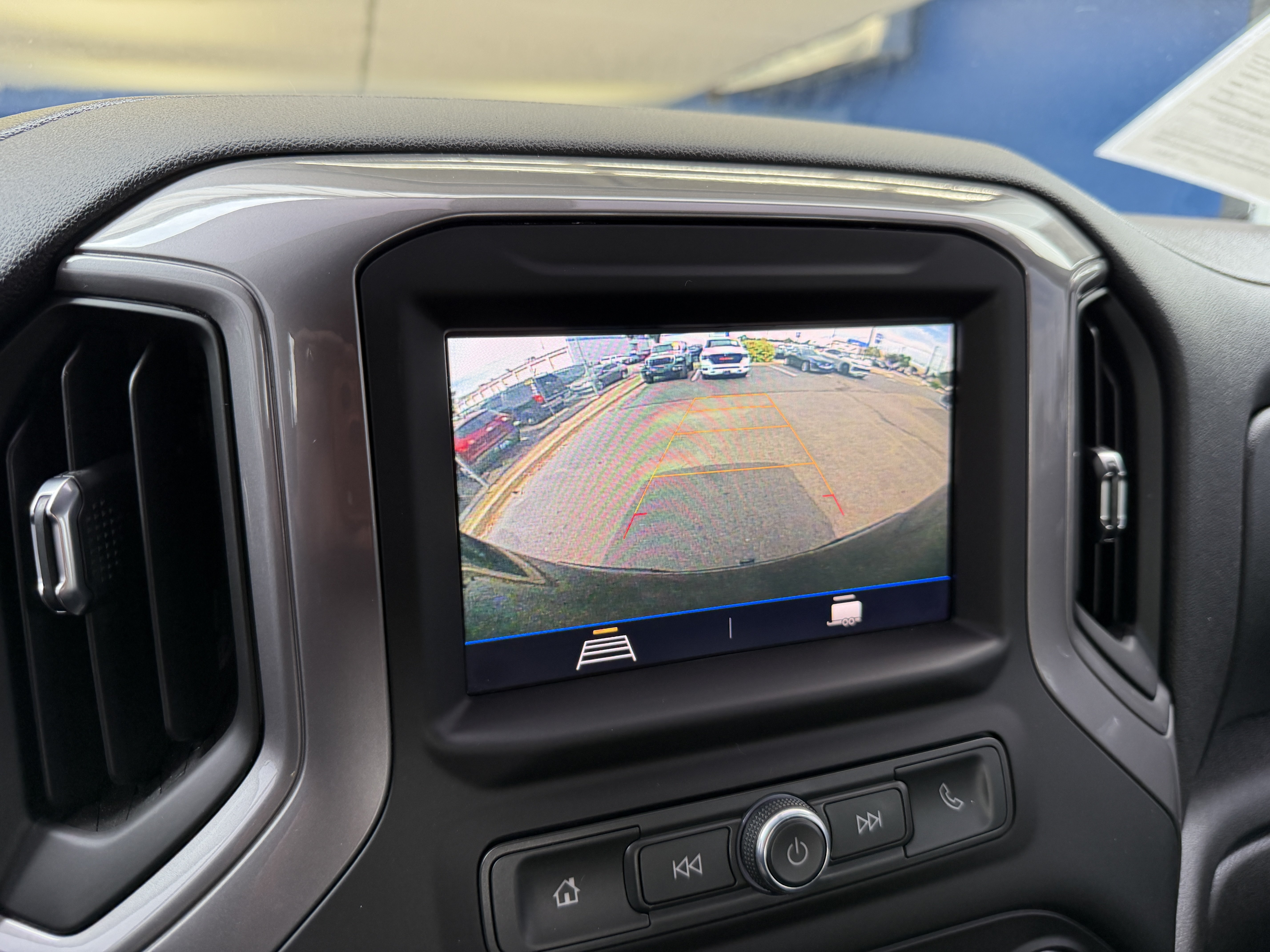 Used 2022 Chevrolet Silverado 1500 Custom Trail Boss AWD/4WD image 19