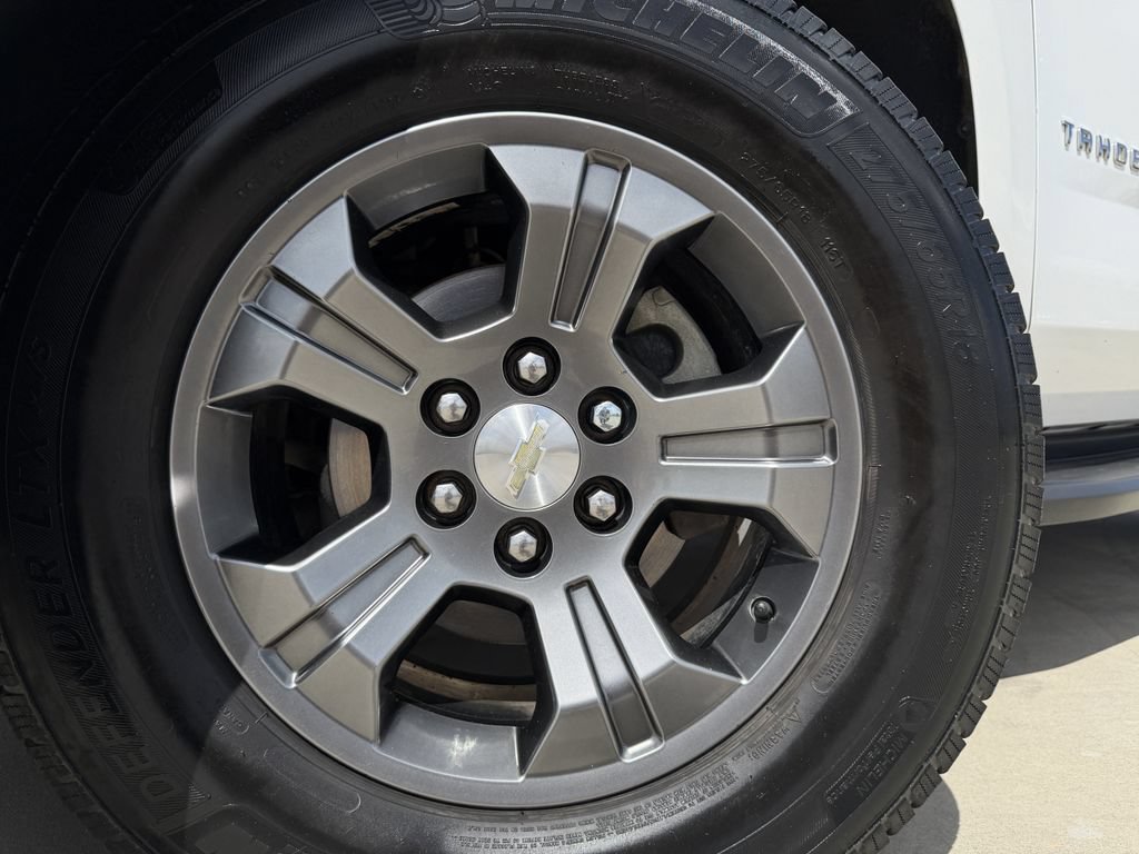 Used 2019 Chevrolet Tahoe LS RWD image 9