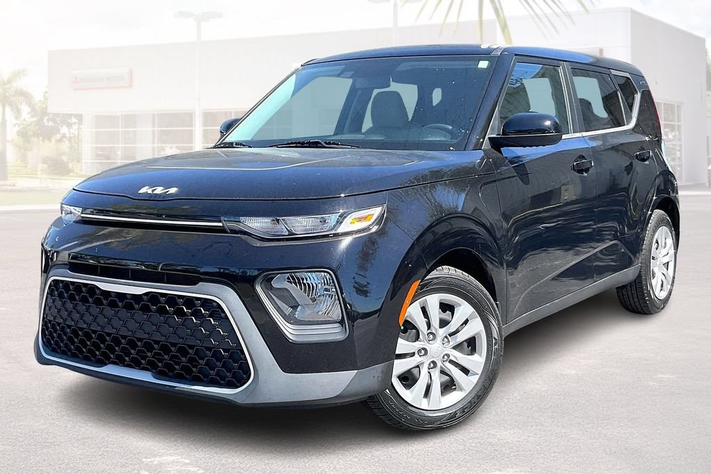 Used 2022 Kia Soul LX FWD image 28