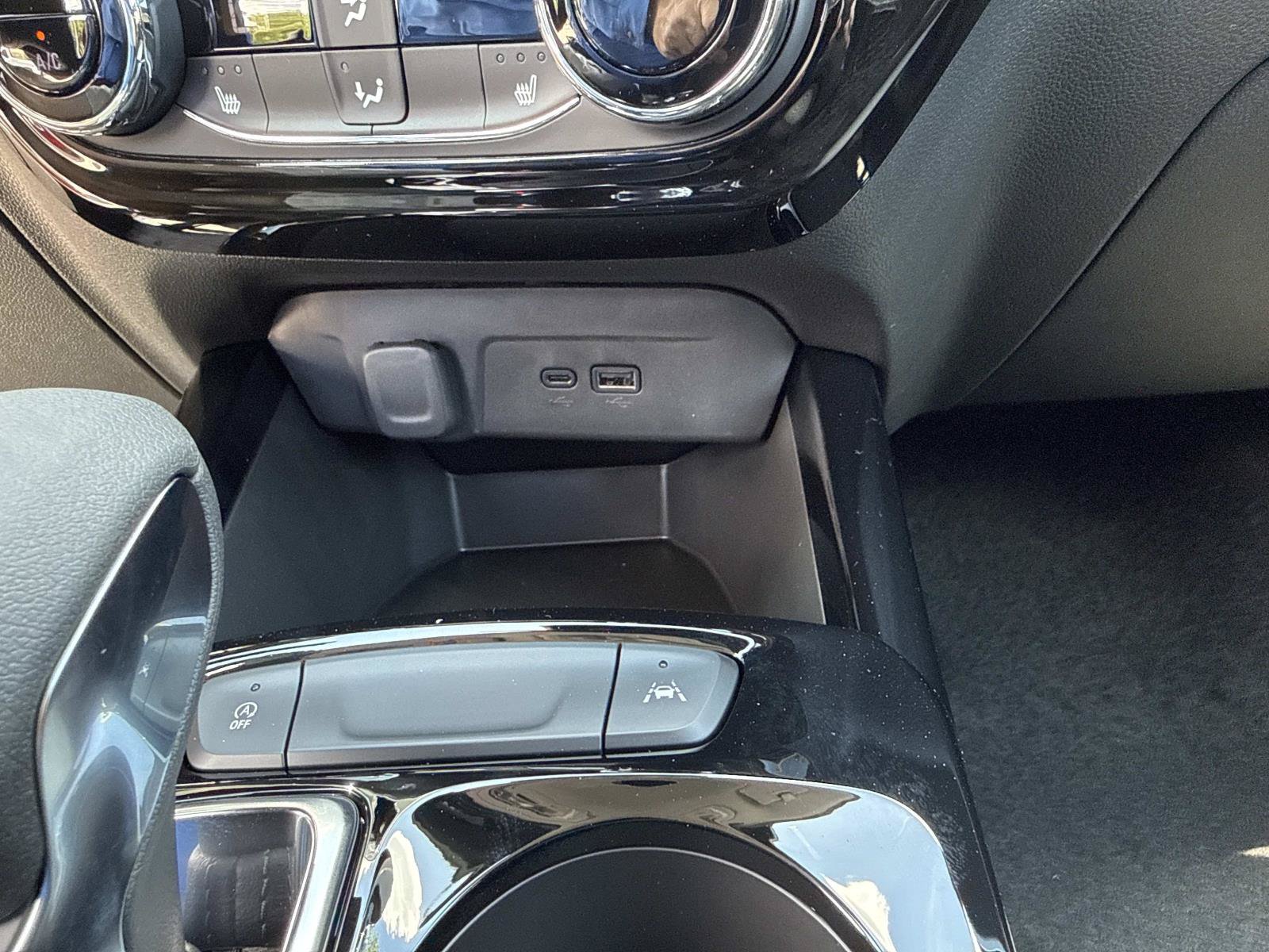 New 2026 Chevrolet Trax LT w/ Driver Confidence Package FWD image 26