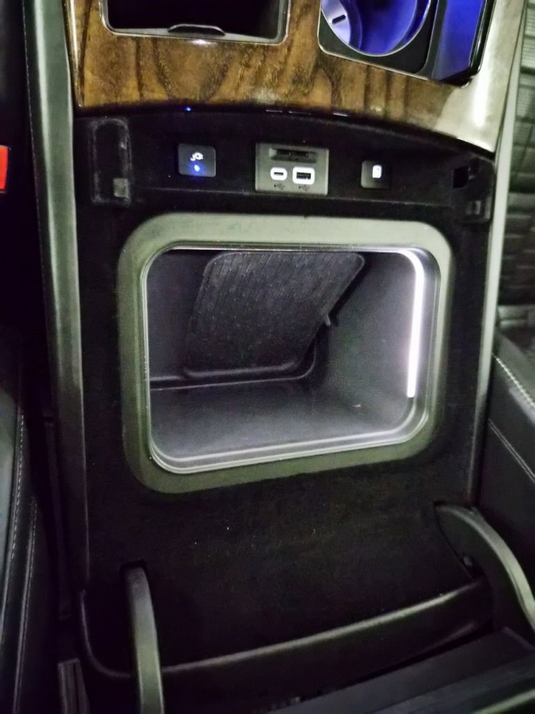 Used 2021 Cadillac Escalade Sport Platinum w/ Heavy-Duty Trailer Package image 37