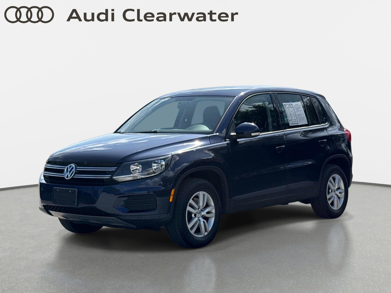 Used 2012 Volkswagen Tiguan LE FWD image 1