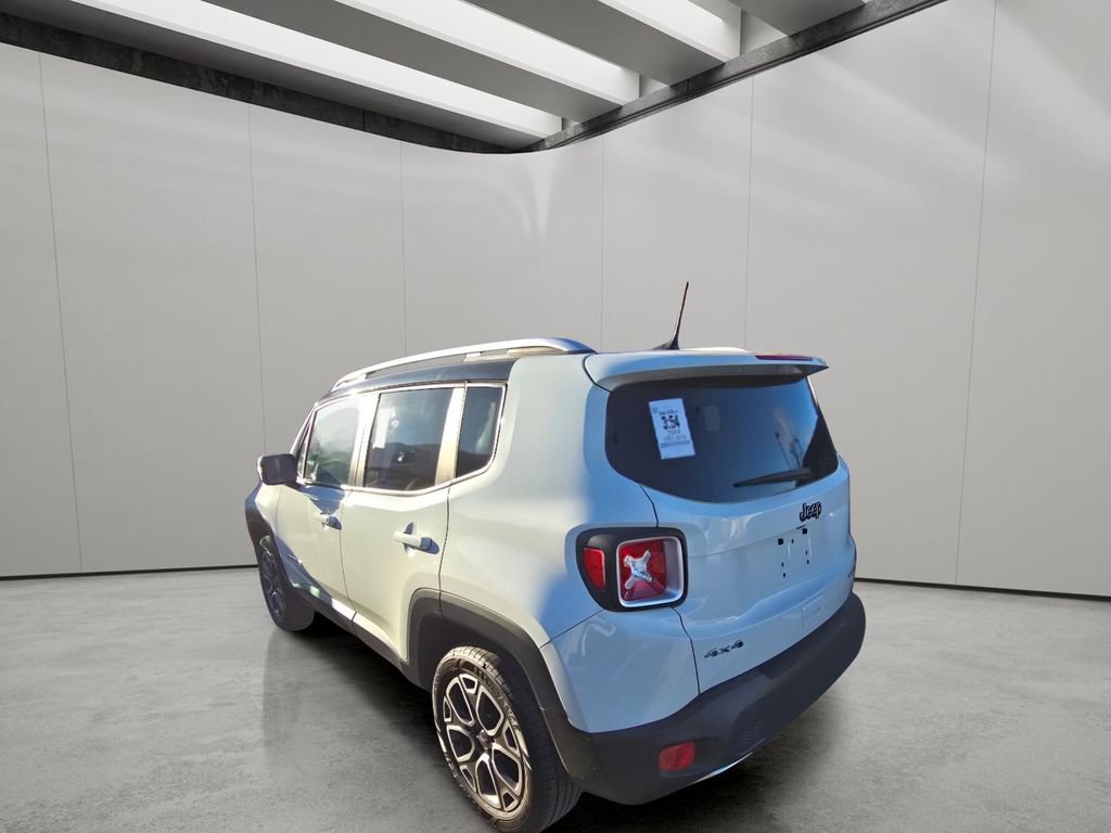 Used 2018 Jeep Renegade Limited w/ Safety & Security Group image 4