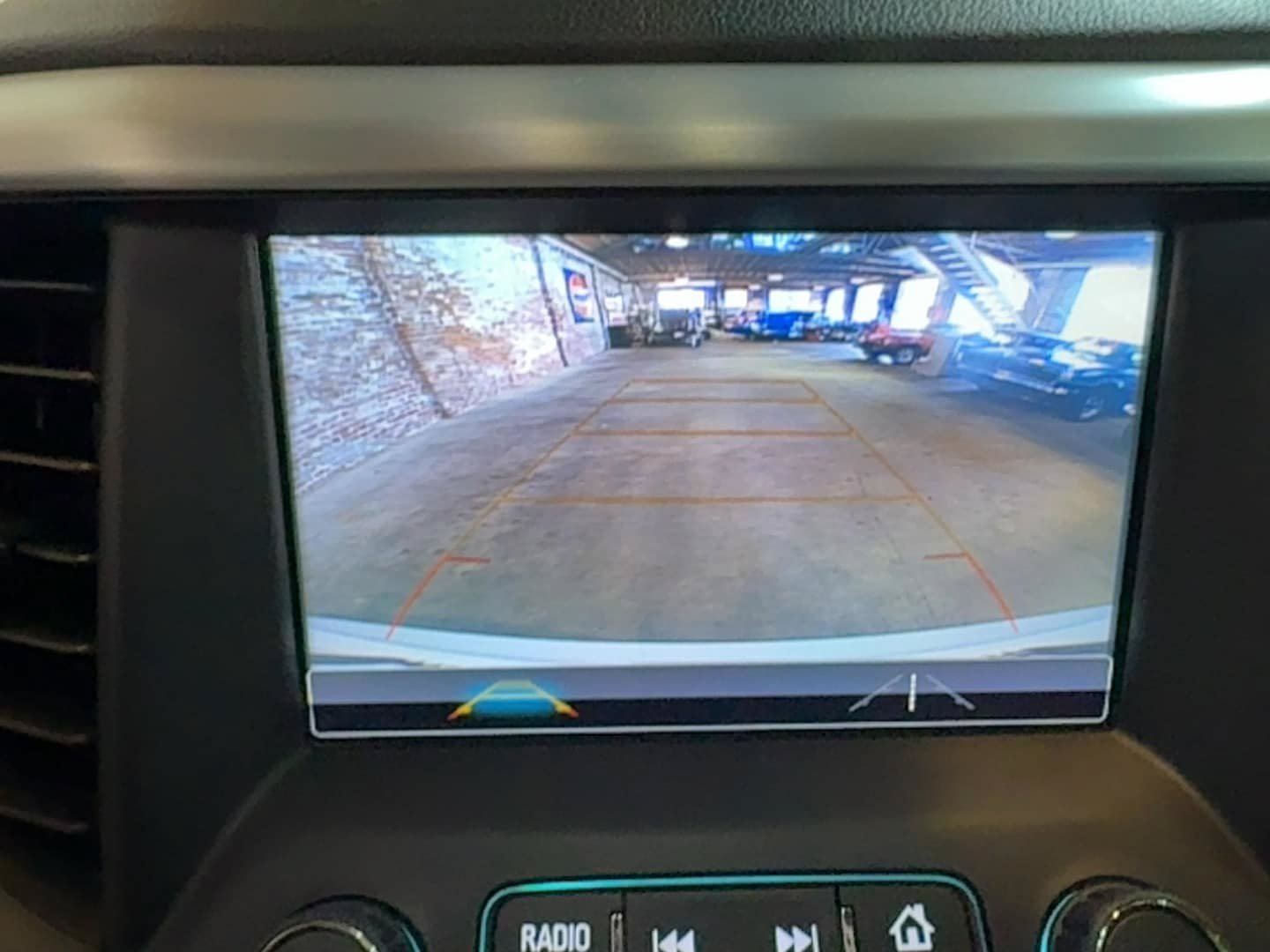 Used 2019 GMC Acadia SLT w/ LPO, Black Accent Package AWD/4WD image 22