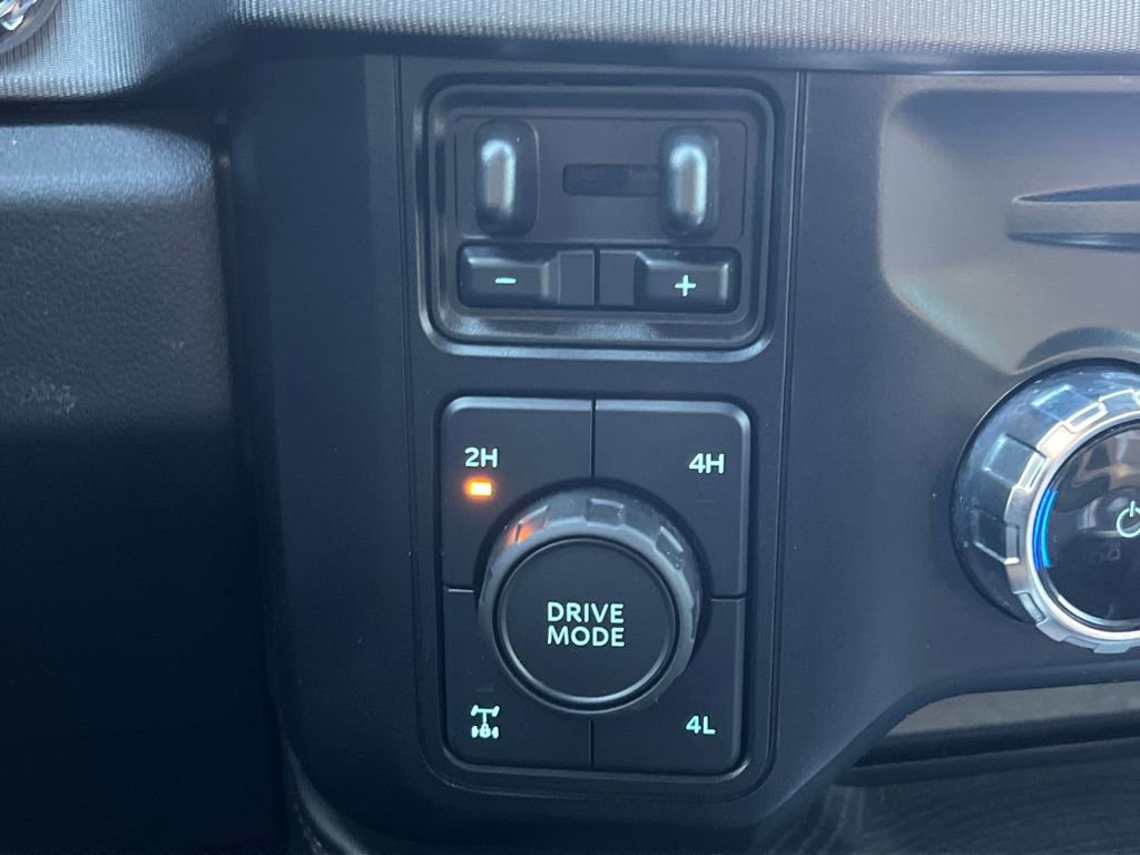 Used 2024 Ford F350 Platinum image 14