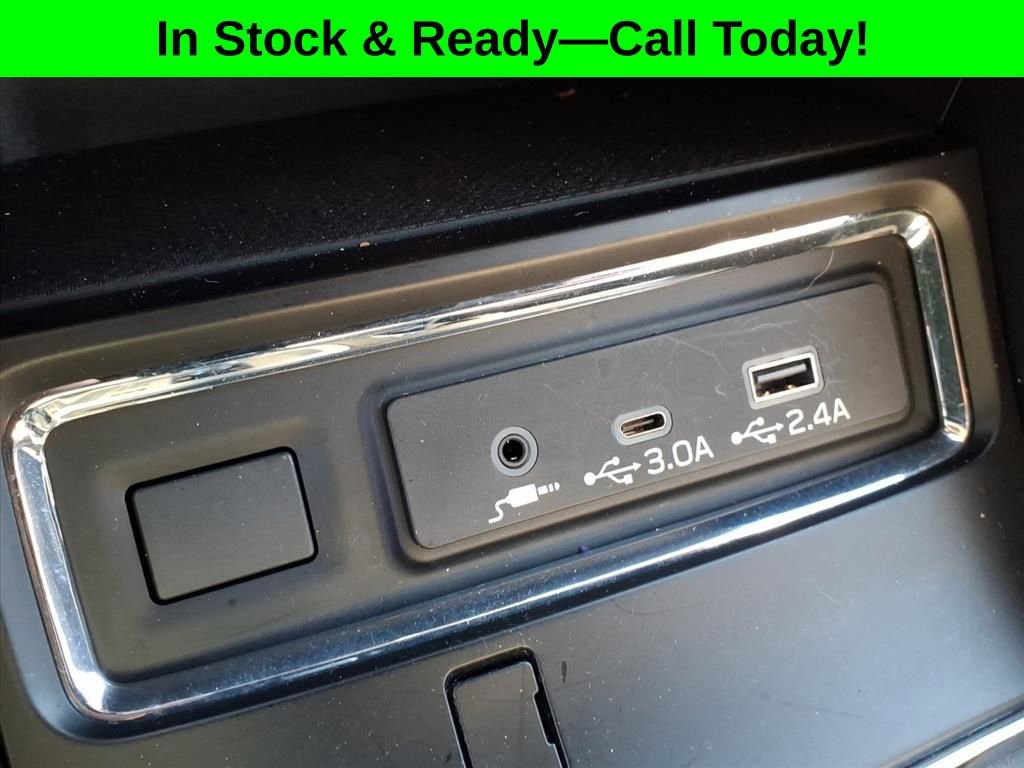 Used 2023 Subaru Ascent Premium w/ Convenience Package AWD/4WD image 12