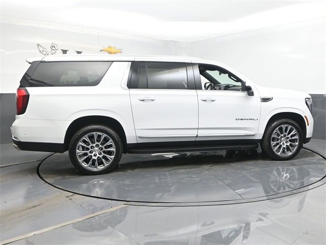 Used 2025 GMC Yukon XL Denali image 37