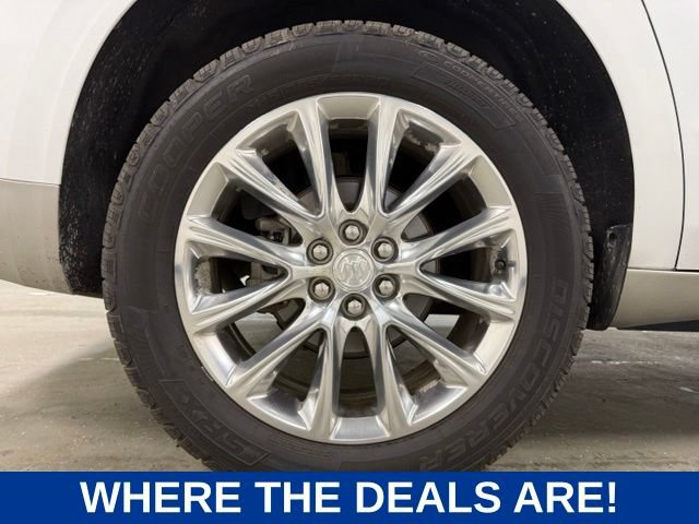 Used 2020 Buick Enclave Premium w/ Sun and Sites Package AWD/4WD image 25