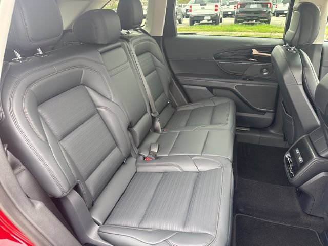 New 2026 Lincoln Nautilus Reserve w/ Jet Appearance Package AWD/4WD image 13