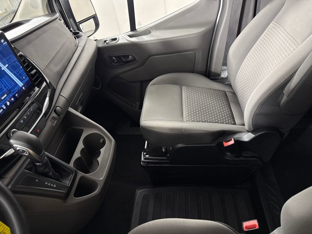 Used 2024 Ford Transit 350 XLT image 19