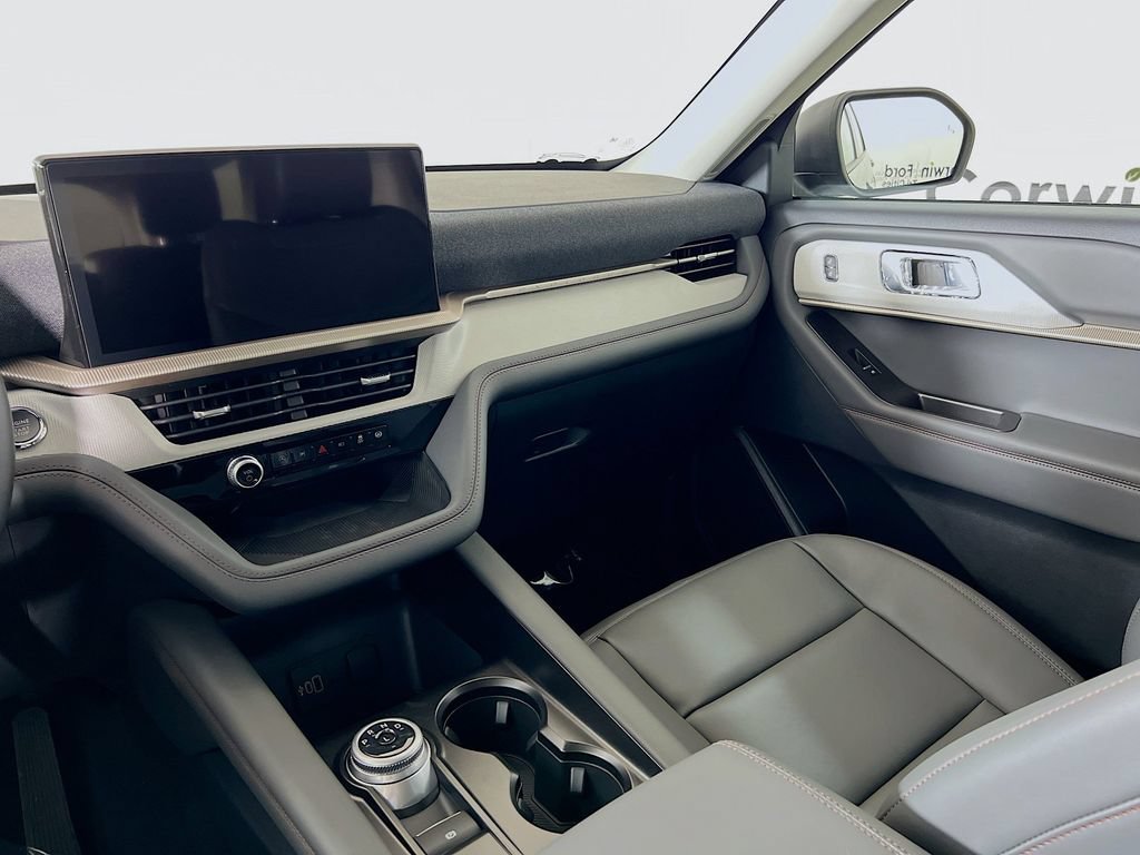 New 2026 Ford Explorer Active w/ Active Comfort Package AWD/4WD image 28