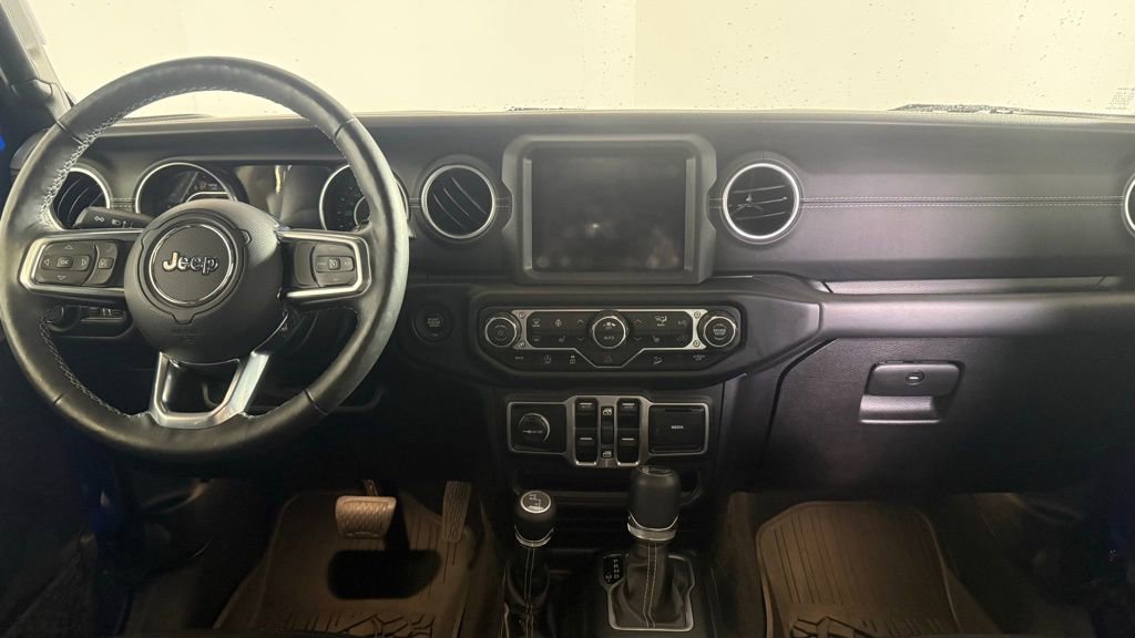 Used 2018 Jeep Wrangler Unlimited Sahara image 17