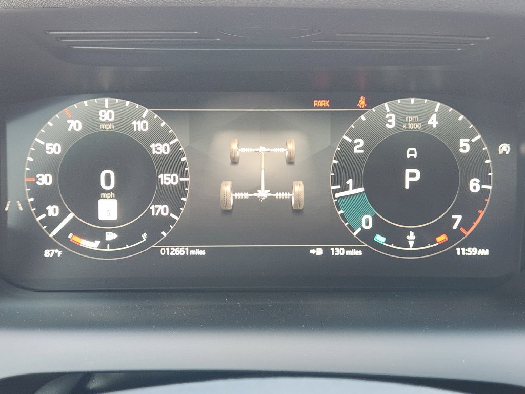 Used 2025 Land Rover Discovery Sport Dynamic SE AWD/4WD image 17