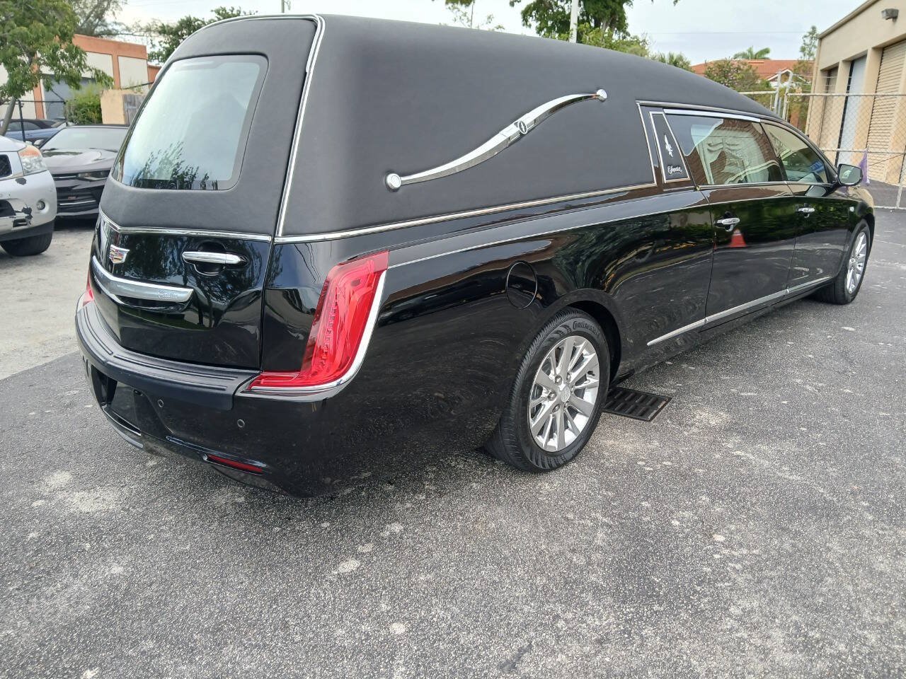 Used 2018 Cadillac XTS FWD image 5
