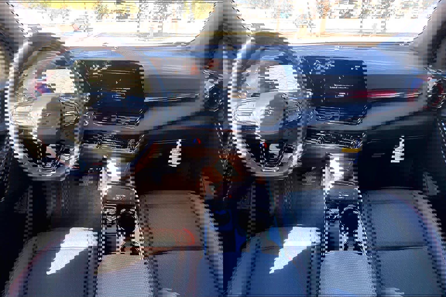 Used 2025 Chevrolet Equinox RS w/ Safety and Technology Package image 14