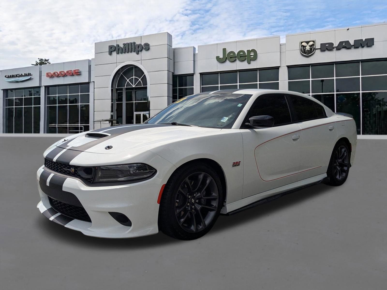 Used 2023 Dodge Charger Scat Pack w/ Navigation & Travel Group image 7