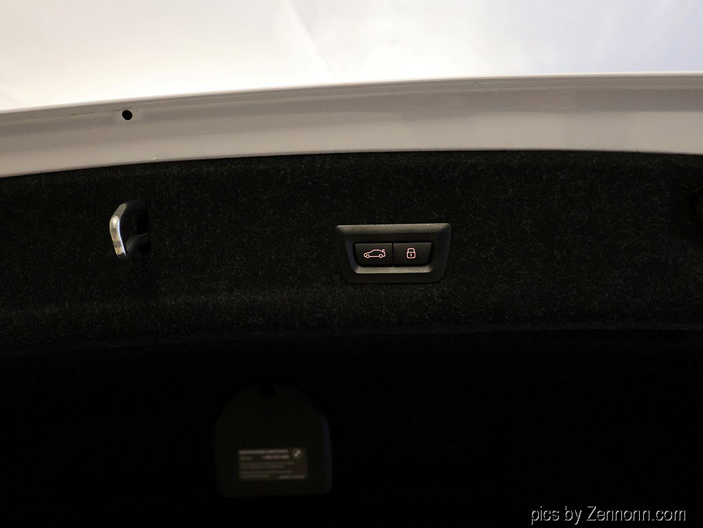 Certified 2025 BMW 330i xDrive Sedan image 31