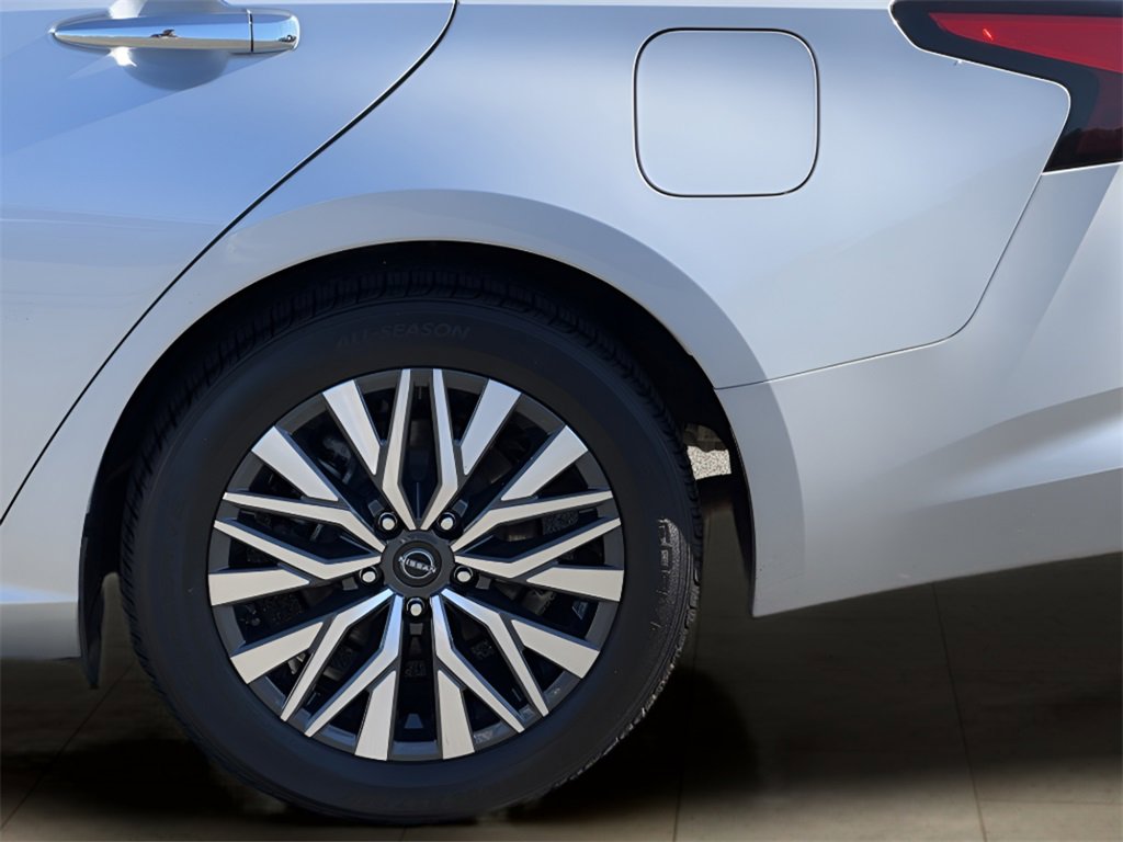 Used 2023 Nissan Altima 2.5 SV image 37