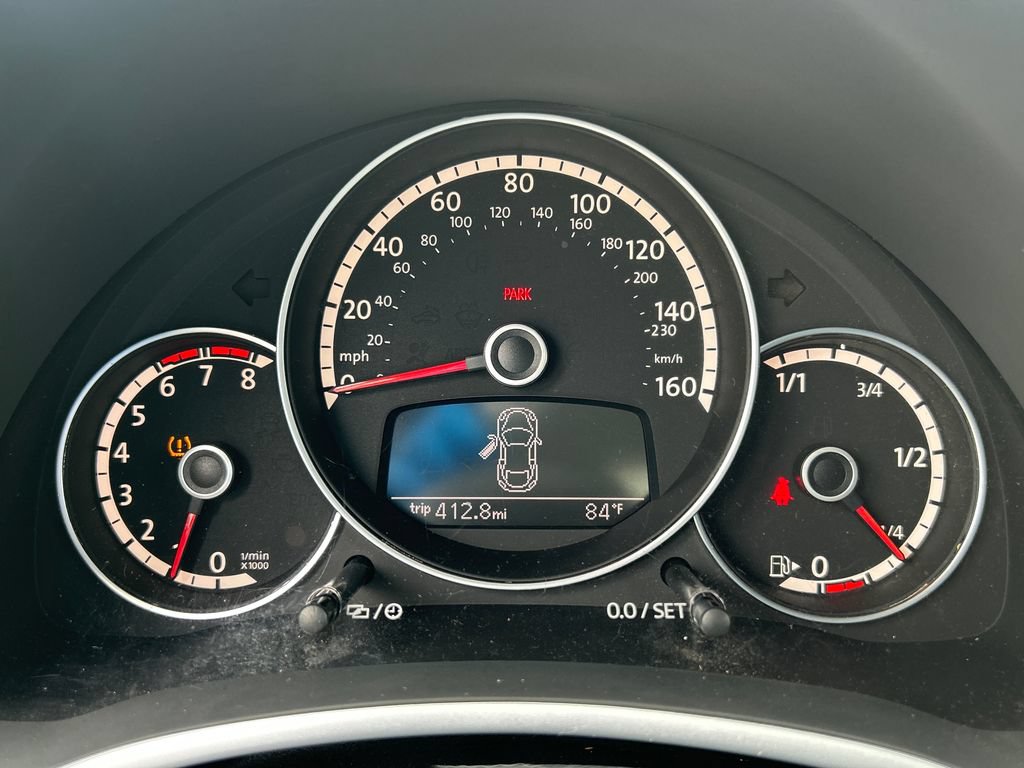 Used 2014 Volkswagen Beetle R-Line FWD image 14