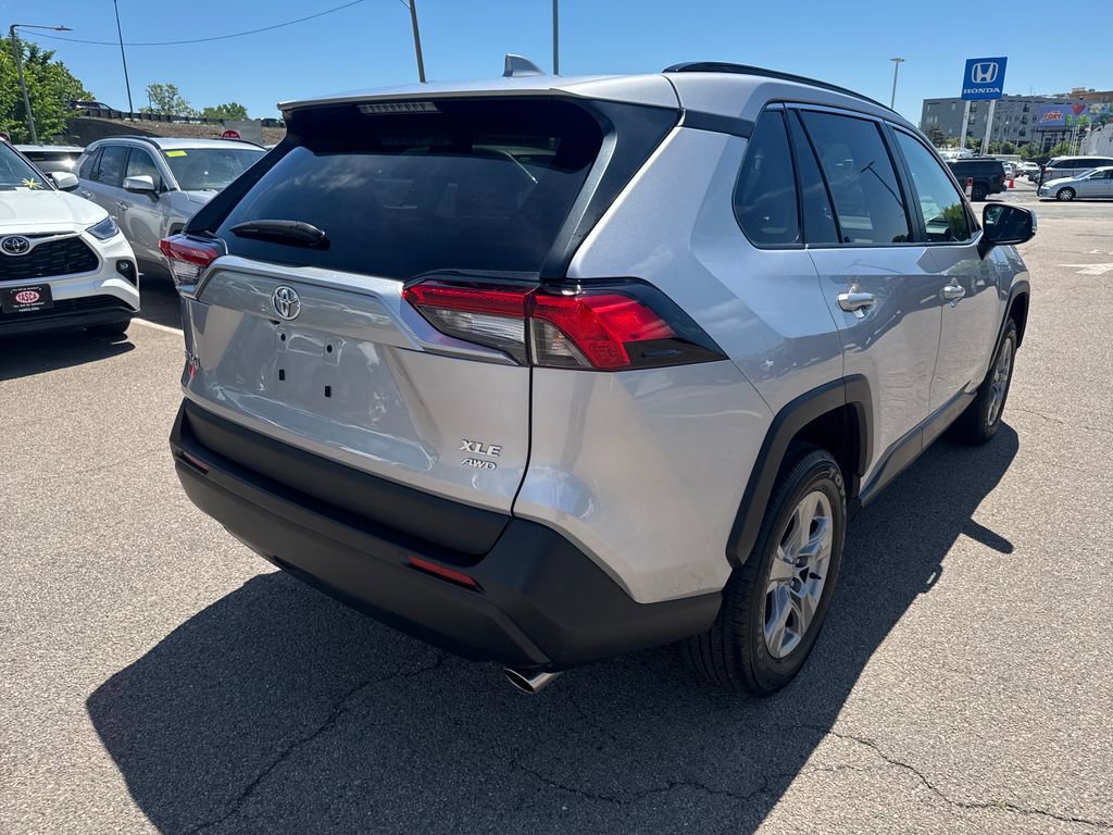 Used 2024 Toyota RAV4 XLE w/ Convenience Package AWD/4WD image 7