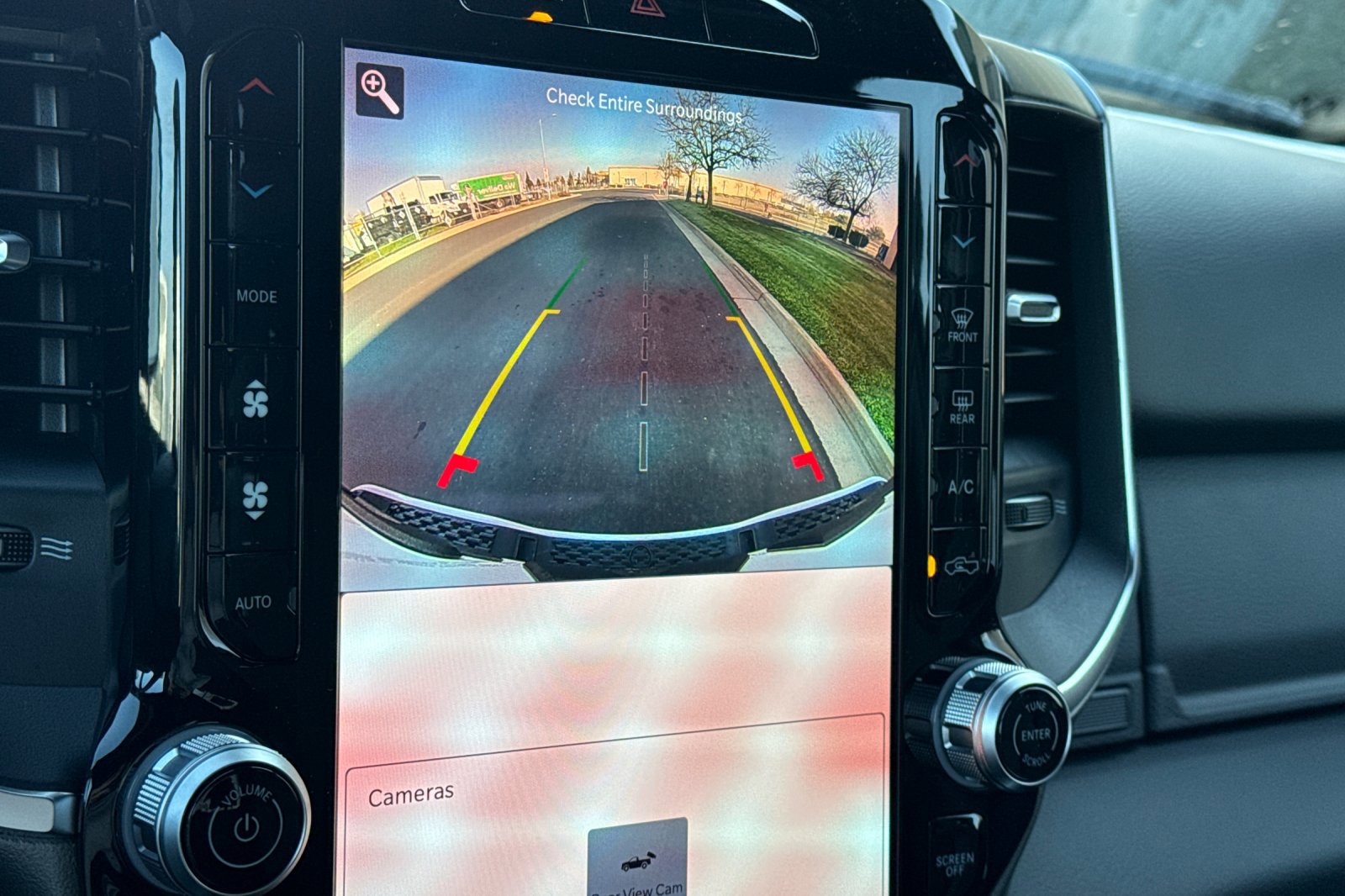 New 2026 RAM 1500 4x4 Crew Cab image 18