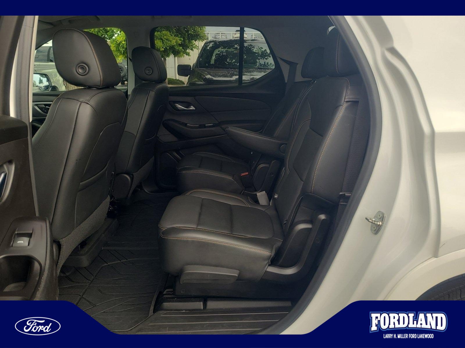 Used 2019 Chevrolet Traverse Premier w/ LPO, Floor Liner Package AWD/4WD image 17