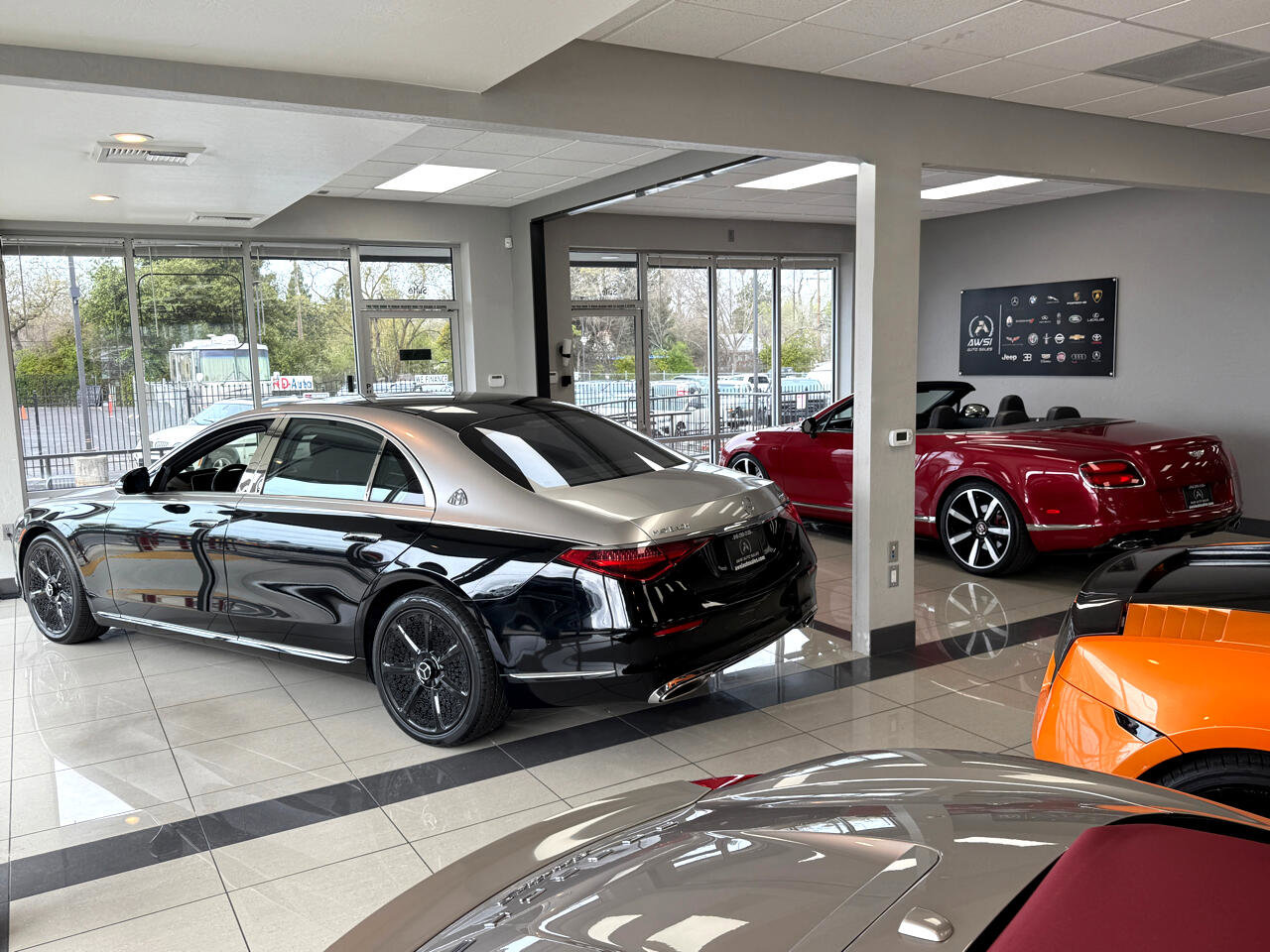 Used 2011 Rolls-Royce Ghost image 45